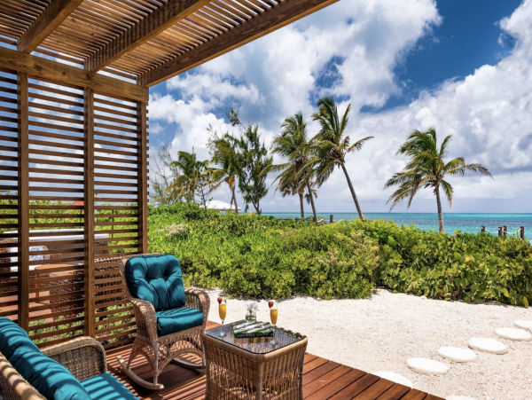 Turtle Cove Area villa with hot tub and private freshwater pool